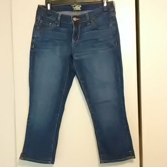Old Navy Flirt capri's